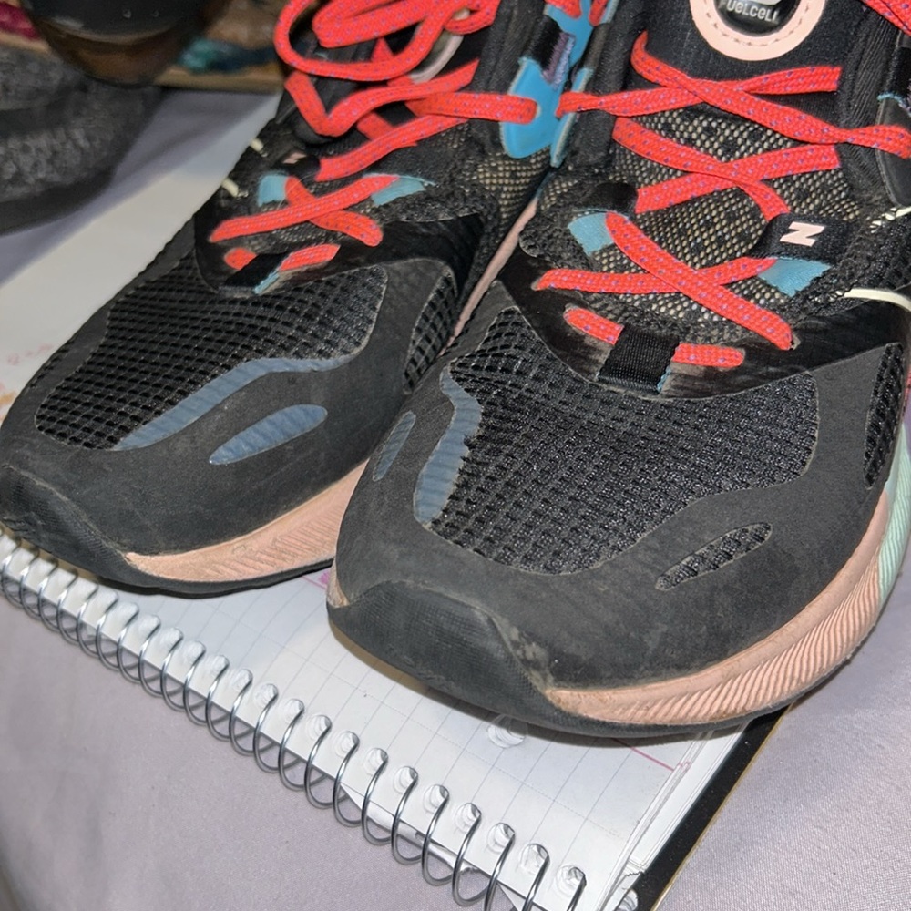 New Balance - Picture 2 of 2